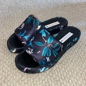 H&M x Anna Glover sandals